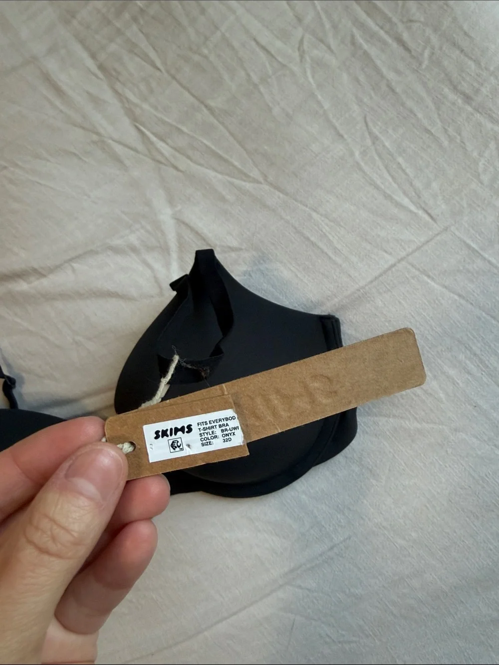 SKIMS tshirt bra - Picture 2 of 3